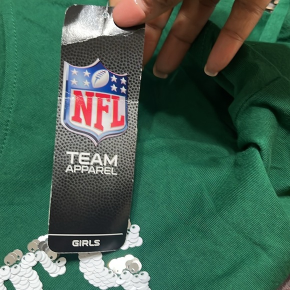 NFL Jets Girls Team Apparel V Neck T-Shirt size L (14) white green with sequin - Picture 8 of 9